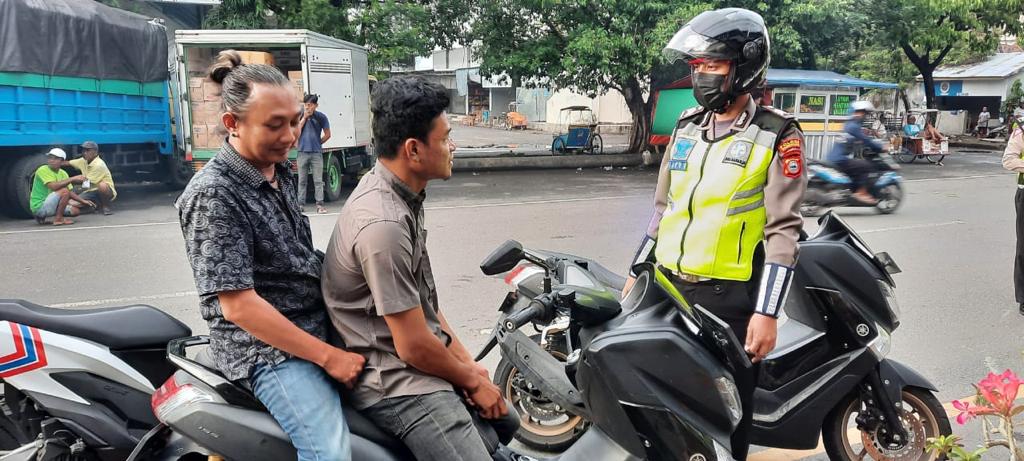 Satlantas Polres Parepare Giatkan Sosialisasi Helm SNI dan Larangan Knalpot Resing