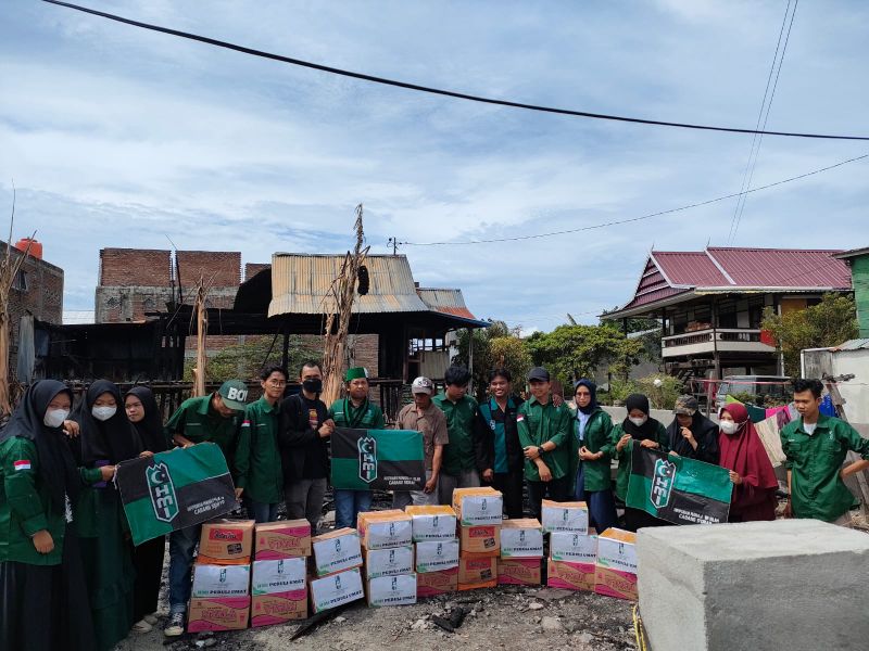 Peduli Sesama, Pengurus HMI Cabang Sidrap Turun Santuni Korban Kebakaran di Rijang Pittu