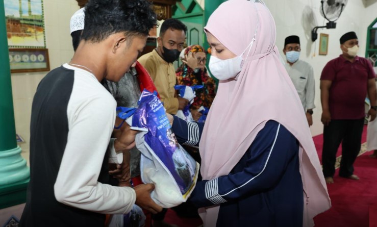 Fatmawati Rusdi Safari Ramadhan di Kecamatan Manggala