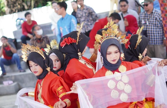 Dinas Kebudayaan Makassar Gelar Ragam Atraksi Seni Budaya Makassar di Lorong Wisata