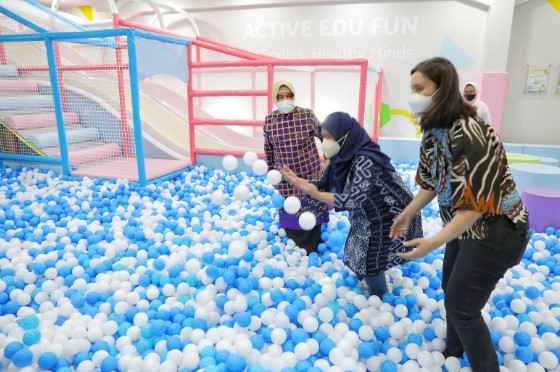 Hadiri Grand Opening Play ‘N’ Learn Timezone, Indira : Tempat Bermain Anak Yang Menyenangkan