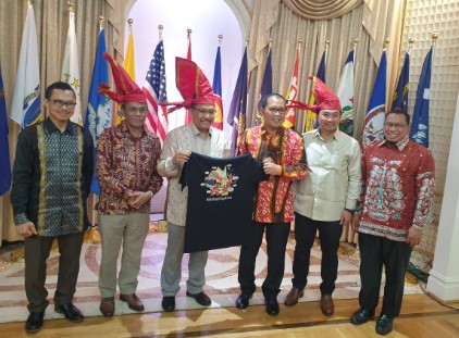 Hari Pertama Tiba di AS, Danny Pomanto Kunjungi KJRI New York