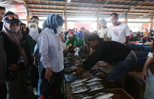 Fatmawati Rusdi Tinjau Langsung Kondisi TPI Paotere