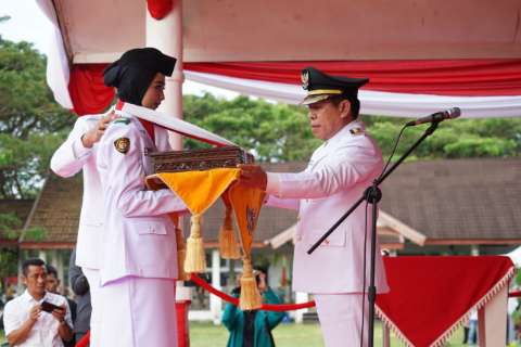 Wabup Sidrap Pimpin Upacara Penurunan Bendera HUT ke-77 RI