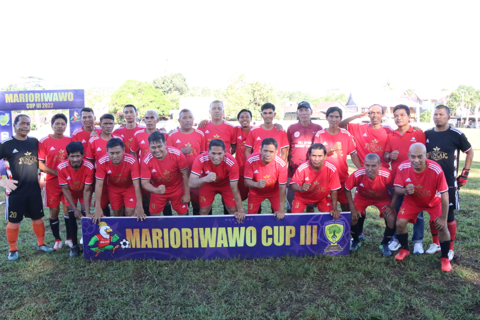 Kapolres AKBP Erwin Syah Perkuat Tim Sidrap Timur di Turnamen Sepakbola Marioriwawo Cup III