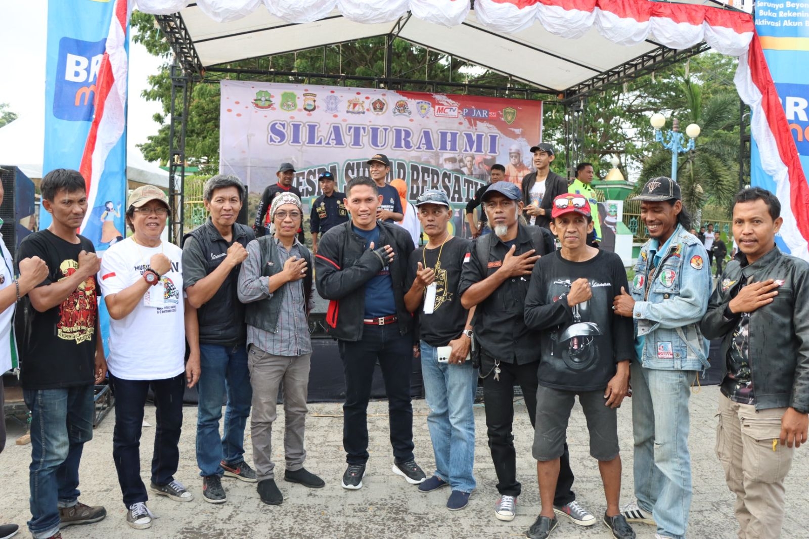 Silaturahmi bersama Komunitas Vespa, Kapolres Sidrap: Jadilah Pelopor Keselamatan Saat Berkendara