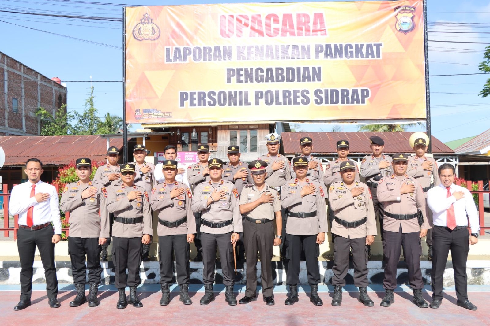 Kapolres Sidrap Pimpin Upacara Korp Lapor Kenaikan Pangkat Pengabdian