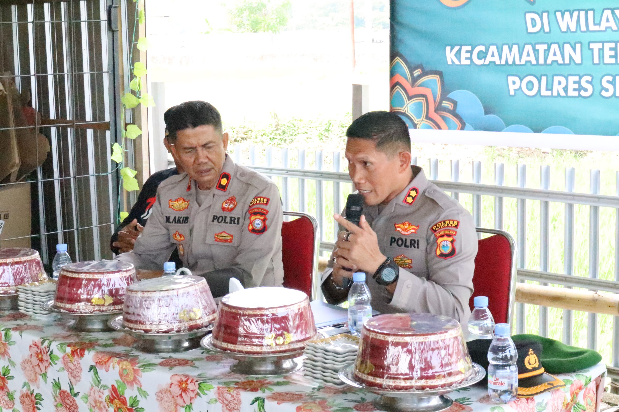 Jumat Curhat Kali Ini, Kapolres Sidrap Dengar Curhatan Warga Kec. Tellu Limpoe