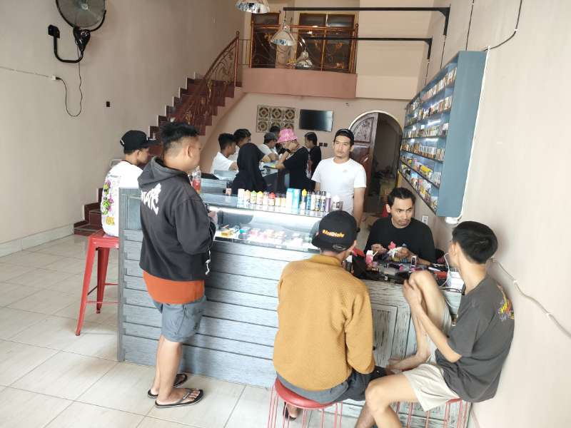 Manjakan Pecinta Rokok Elektrik, YR Vapor Store Terlengkap Hadir di Sidrap