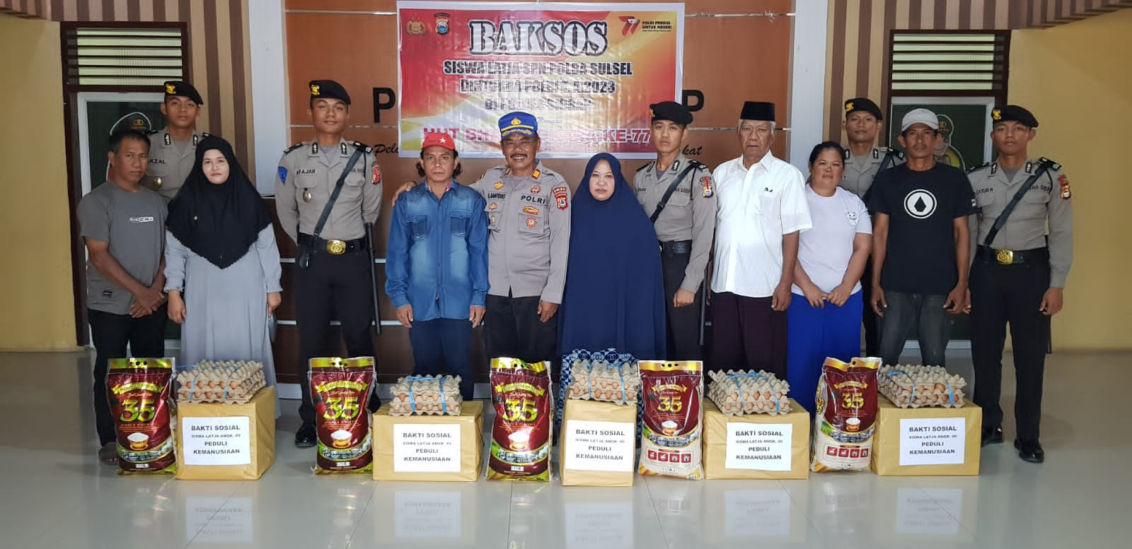 Siswa SPN Batua Polda Sulsel Yang Latja di Polres Sidrap Laksanakan Baksos