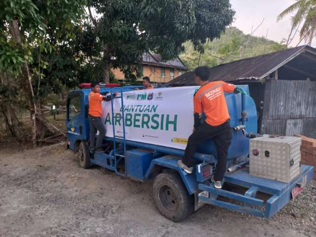 Baznas Tanggap Bencana dan Pemkab Enrekang Kerjasama Distribusikan Air Bersih