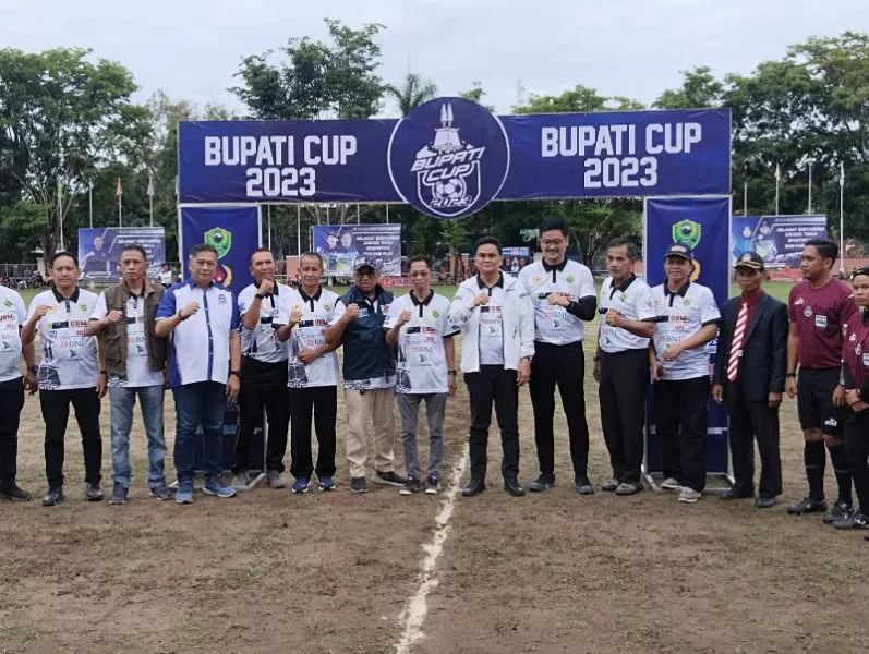 Ketua DPRD Barru Hadiri Turnamen Sepakbola Bupati Cup 2023