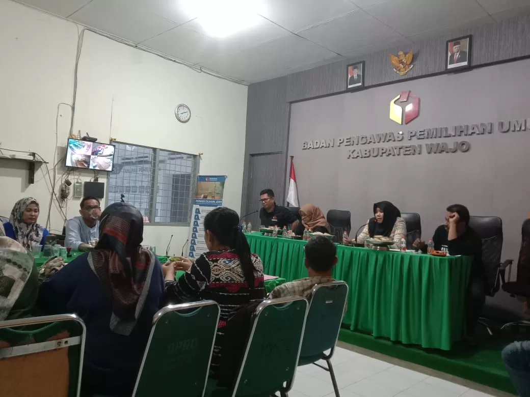 LPJ Akhir Tahun, Bawaslu Wajo Rakor Bersama Sekretariat 14 Kecamatan