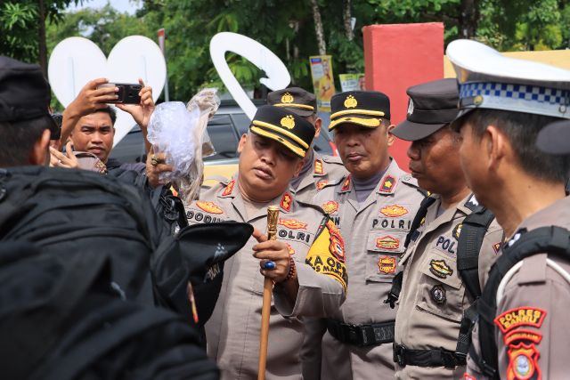 Gelar Apel Operasi Mantap Brata, Kapolres Barru Turunkan 217 Personil Amankan TPS Pemilu 2024