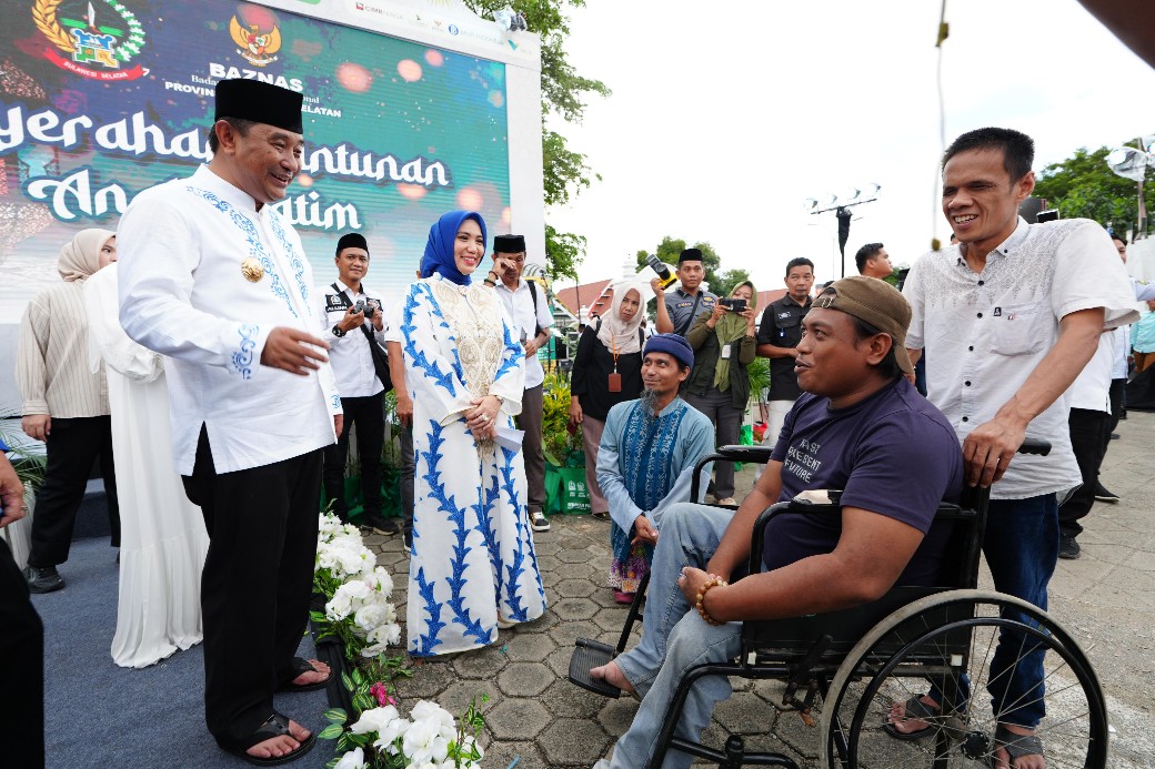 Hadiri Buka Puasa Akbar dan Peringatan Malam Nuzulul Qur’an, Sofha Marwah Bahtiar Serahkan Sejumlah Bantuan