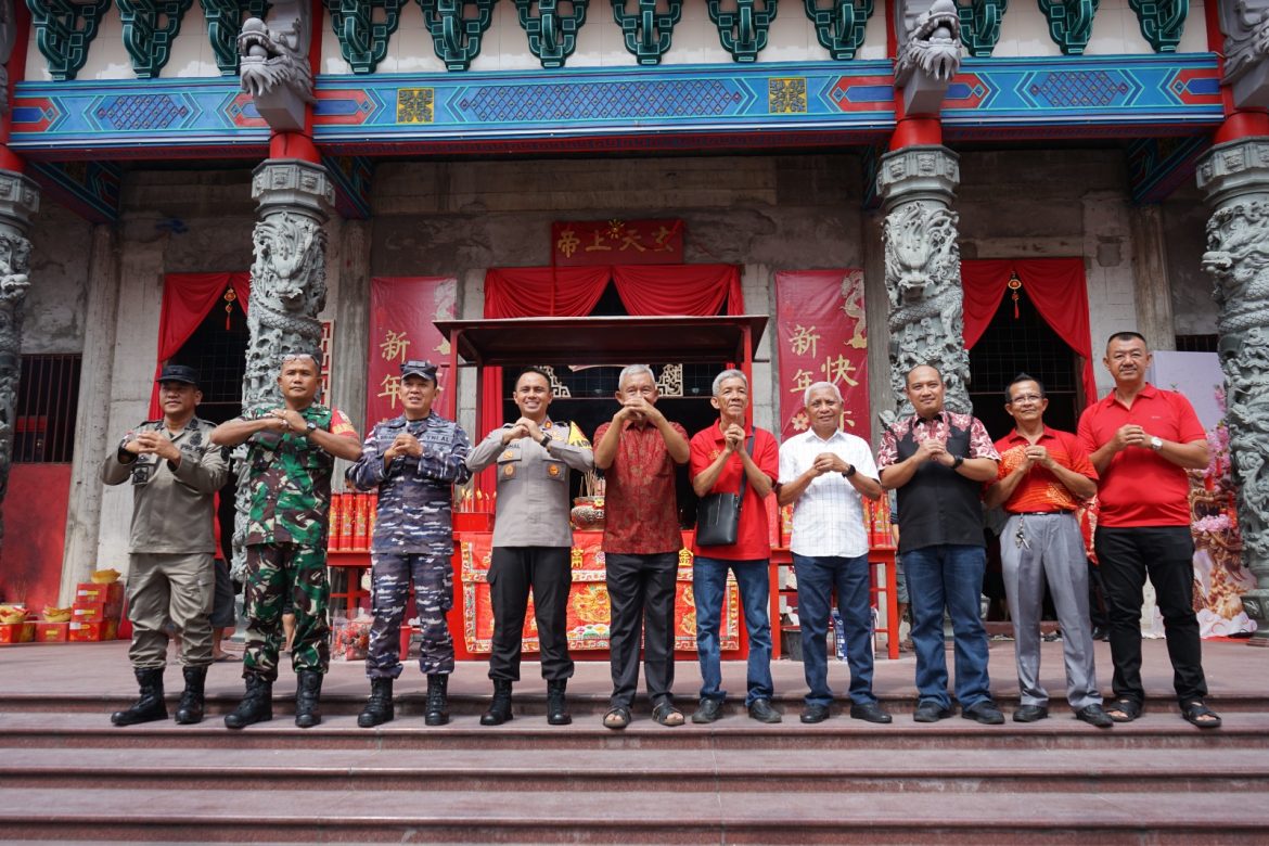 Tahun Baru Imlek 2575, Bupati Asahan Beserta Forkopimda Kunjungi Vihara