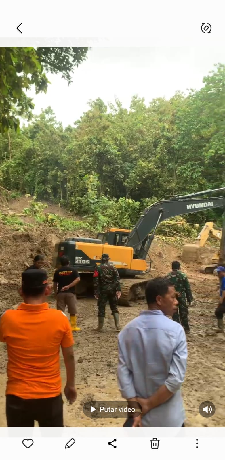 Akibat Longsor, Poros Enrekang 11 Jam Lumpuh Total Kini Kembali Normal