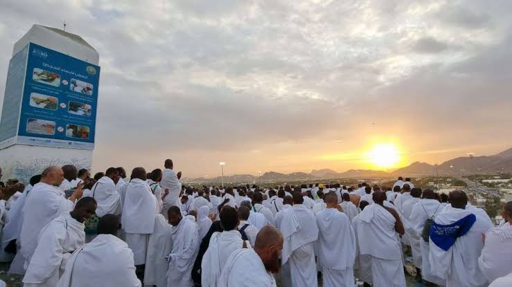 Sukses Wukuf di Arafah, Kini 203 Jemaah Haji asal Sidrap Menuju Musdalifah Gelar Prosesi Lontar Jumrah di Mina