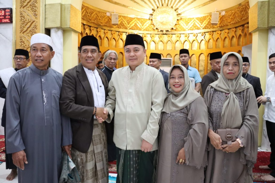 Mesjid Raya Ummu Qura Jadi Pilihan Lokasi Shalat Ied Pj Bupati Wajo dan Keluarga