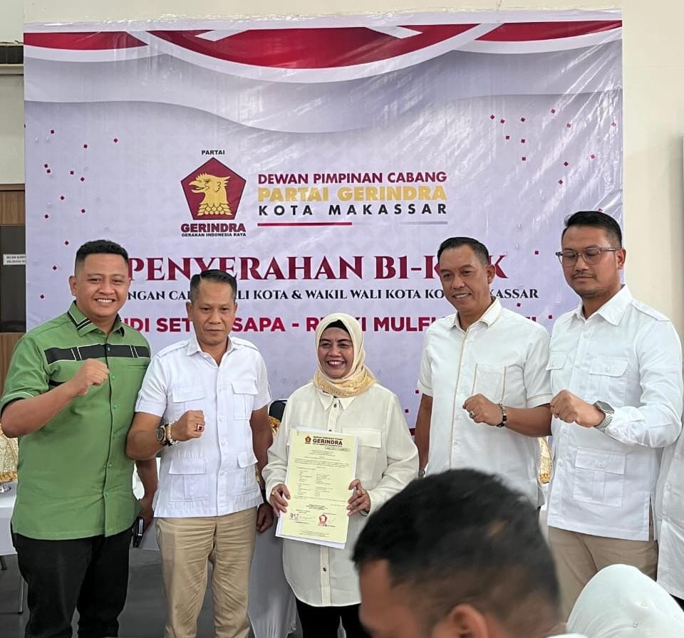 Pasangan Ratnawati Arif-Andi Mahyanto Terima SK B1-KWK dari Gerindra untuk Pilkada Sinjai