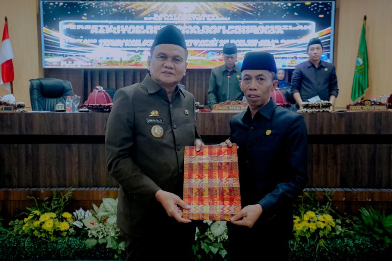 Bupati Suardi Saleh Hadiri Ranperda Perubahan Anggaran APBD Barru Tahun 2024