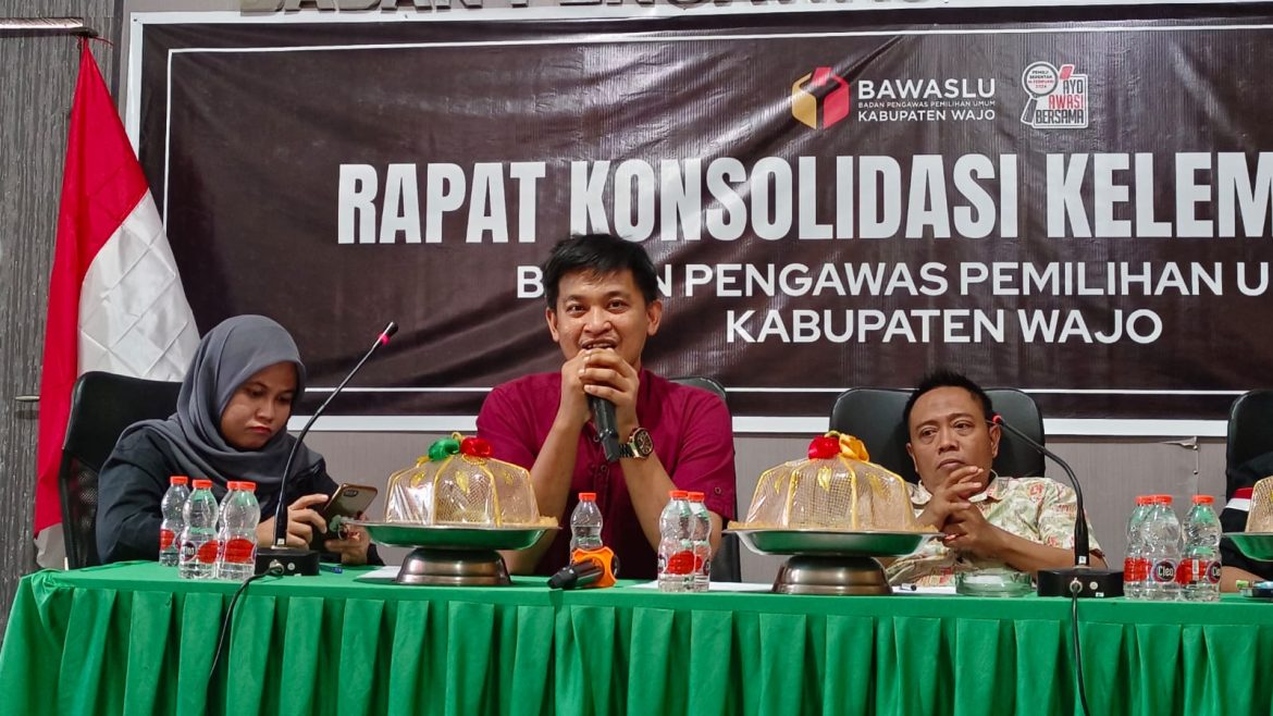 Diduga tidak netral,Oknum Guru SMP di Maniangpajo Dilaporkan Bawaslu ke BKN