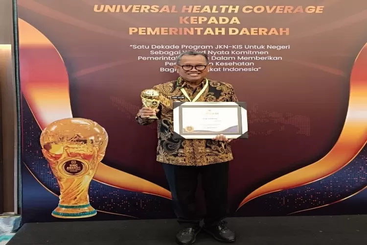 Soppeng Terima Penghargaan Universal Health Coverage