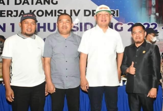 Five Brother Sukses Bangun Clan Usaha PT.Cahaya Mario Brother Bidang Peternakan Ayam Petelur di Sidrap 