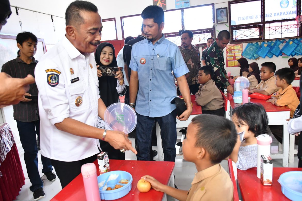 Pemkab Sinjai Mulai Simulasi Pemberian Makan Bergizi di Sekolah