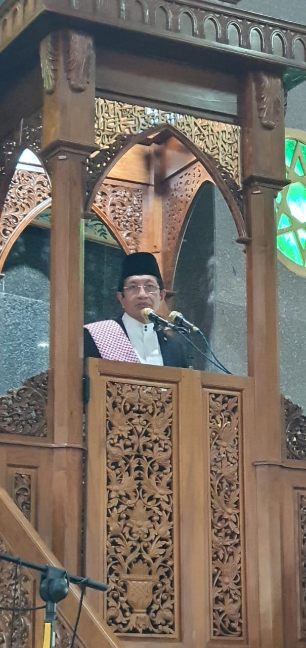 Melalui Khutbah Jumat: Nasaruddin Umar Ajak warga Bone Pererat Persaudaraan