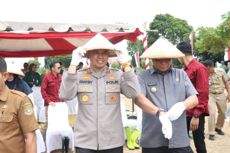 Dukung Program Asta Cita Presiden RI, Kapolres Sidrap Gerakkan Ketahanan Pangan Tanam Jagung bersama Forkompimda