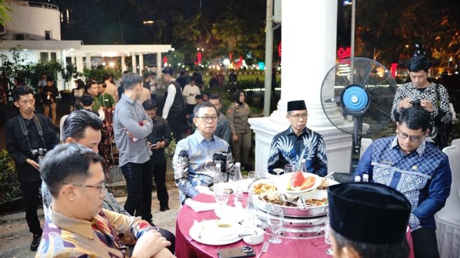 Bupati Soppeng Suwardi Haseng menghadiri malam apresiasi Pemprov Sulsel di Makassar