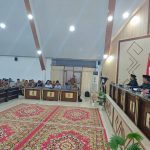 Suasana Rapat Dengar Pendapat Umum (RDPU) di DPRD Wajo yang menghasilkan keputusan penolakan retail modern di Belawa.
