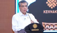 Menteri Ketenagakerjaan Yassierli mengumumkan penerbitan Permenaker Nomor 7 Tahun 2026 tentang pembatasan jenis pekerjaan alih daya.
